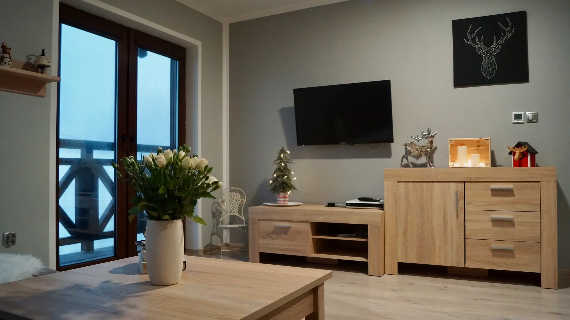 Salon z telewizorem